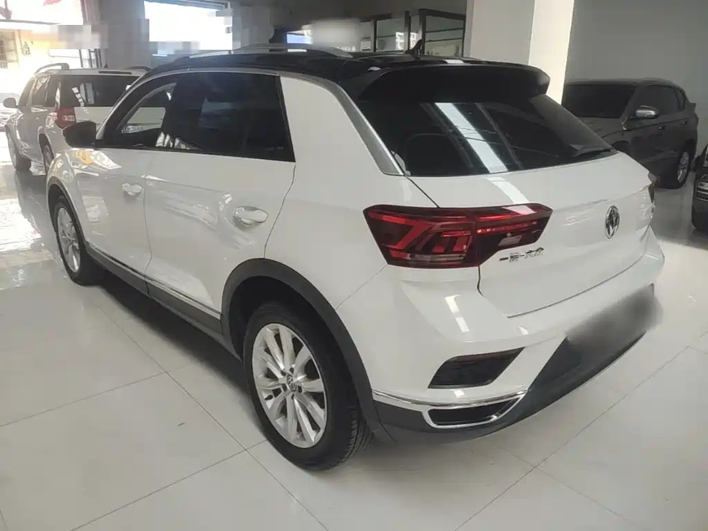 Volkswagen T-Roc 2019 — фото 5