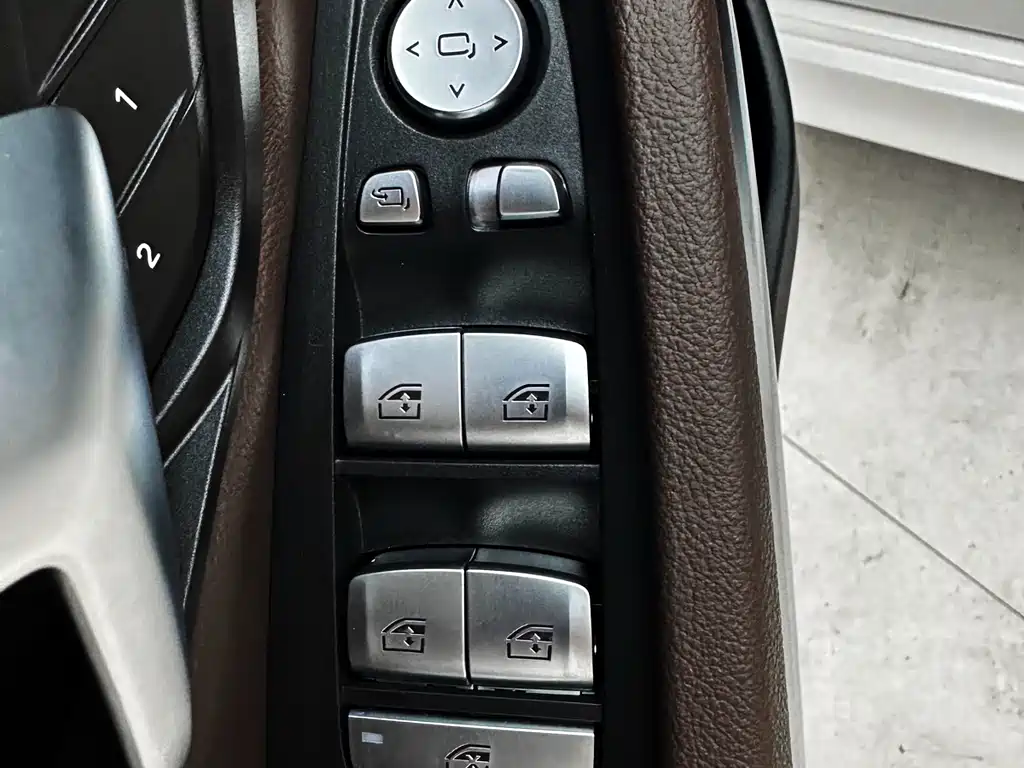 BMW 3 Series 2021 — фото 12