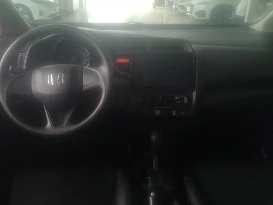 Honda Fit 2017 — фото 12