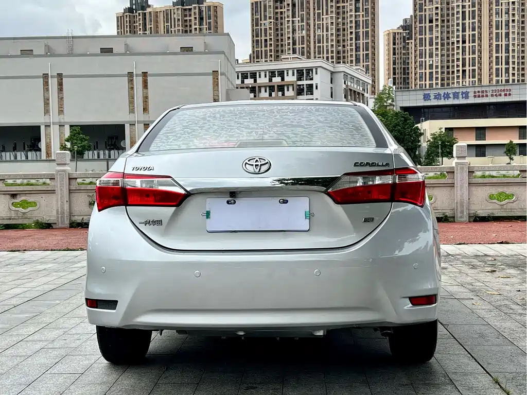 Toyota Corolla 2016 — фото 13