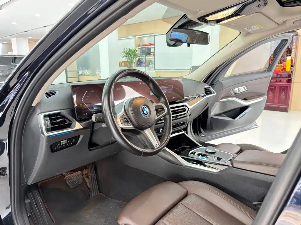 BMW i3 2022 — фото 4