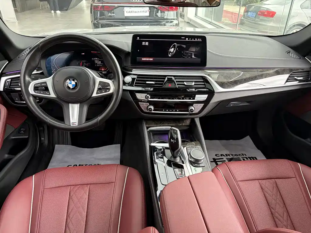 BMW 5 Series 2022 — фото 11