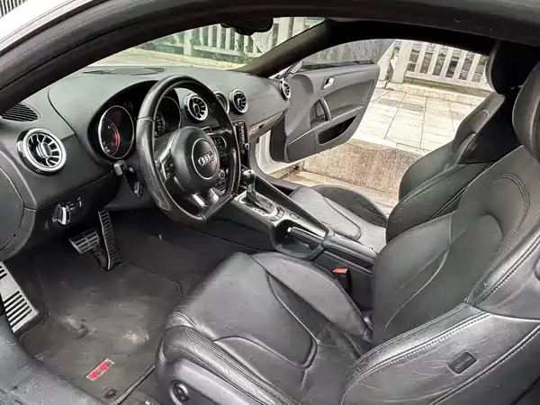 Audi TT 2012