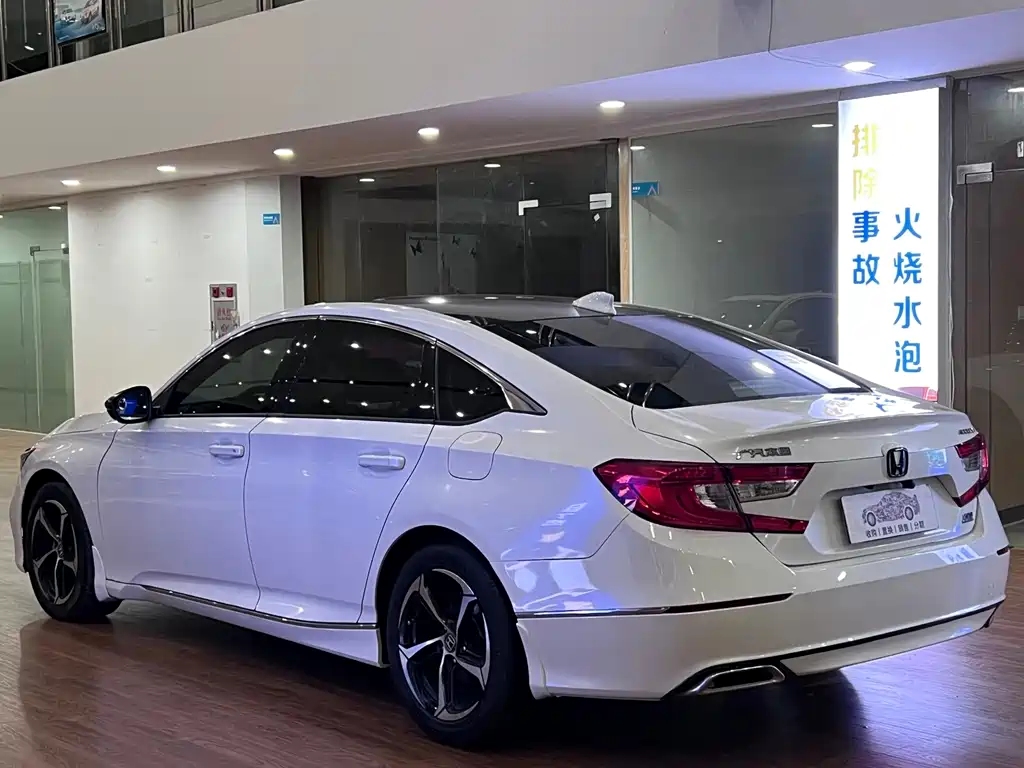 Honda Accord 2020 — фото 4