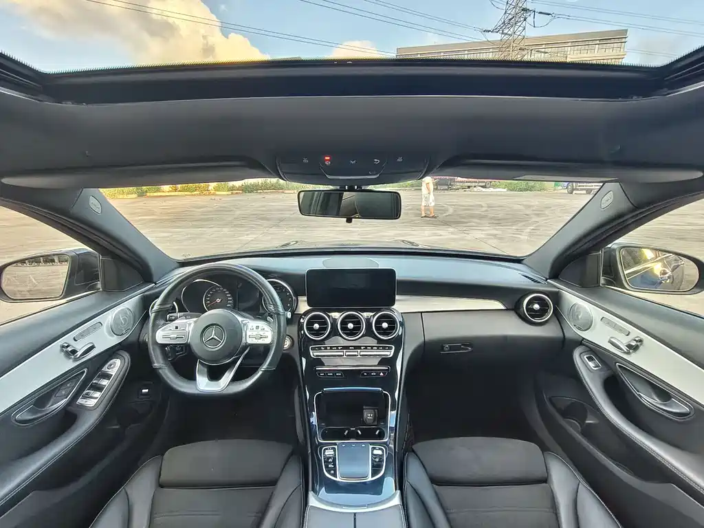 Mercedes-Benz C-Class 2018 — фото 12