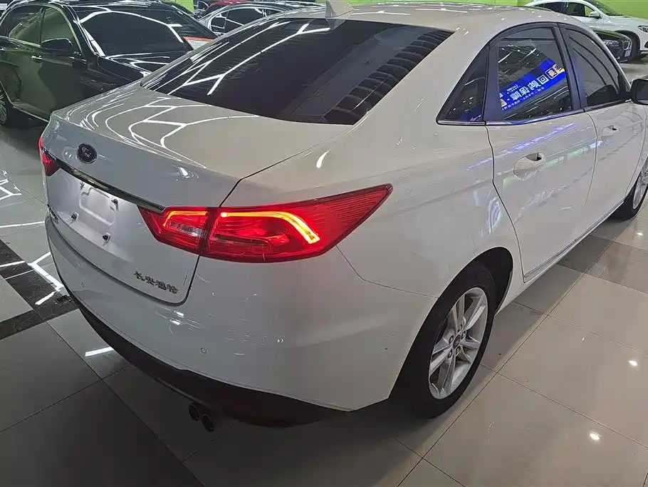 Ford Escort 2019