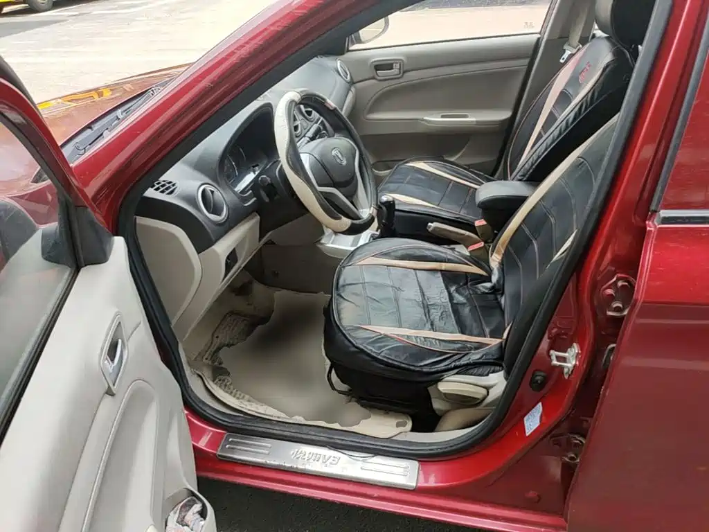 Changan V3 2015 — фото 16