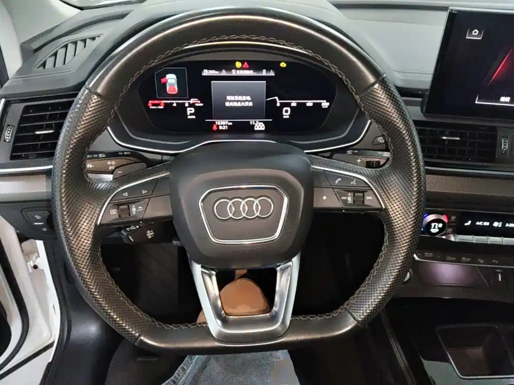 Audi Q5L 2022 — фото 17