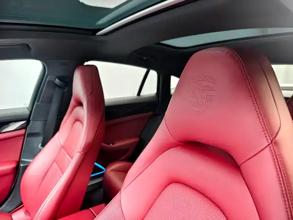 Porsche Panamera 2022