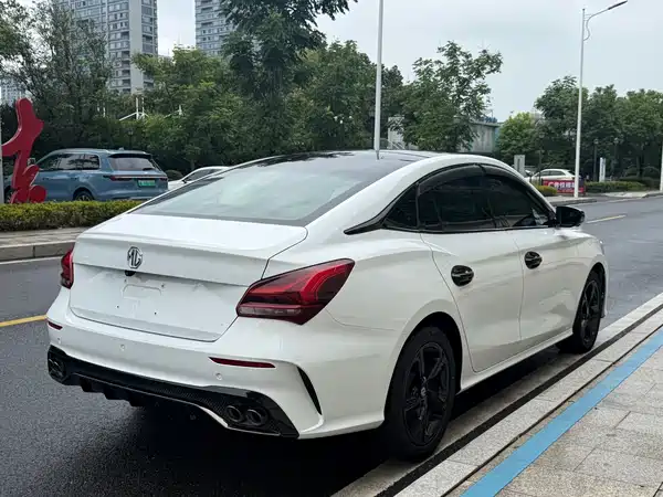 MG MG5 Scorpio 2022