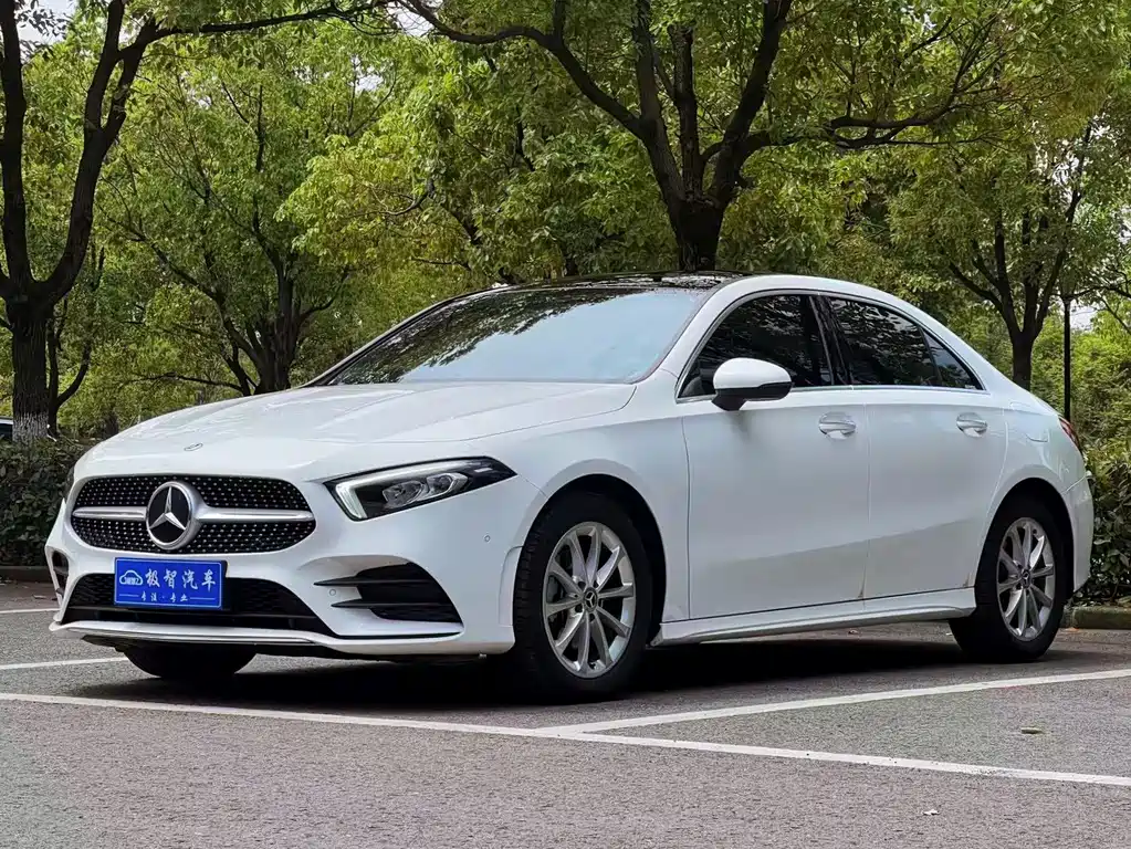 Mercedes-Benz A-Class 2023 — фото 1