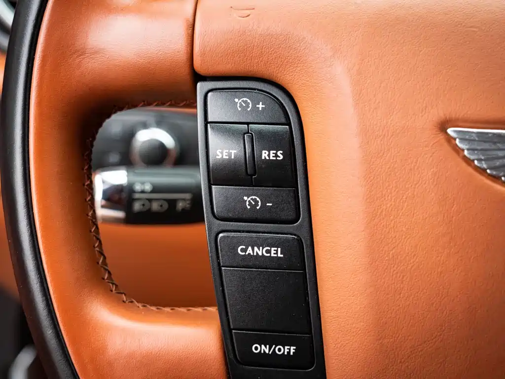 Bentley Flying Spur 2013 — фото 21