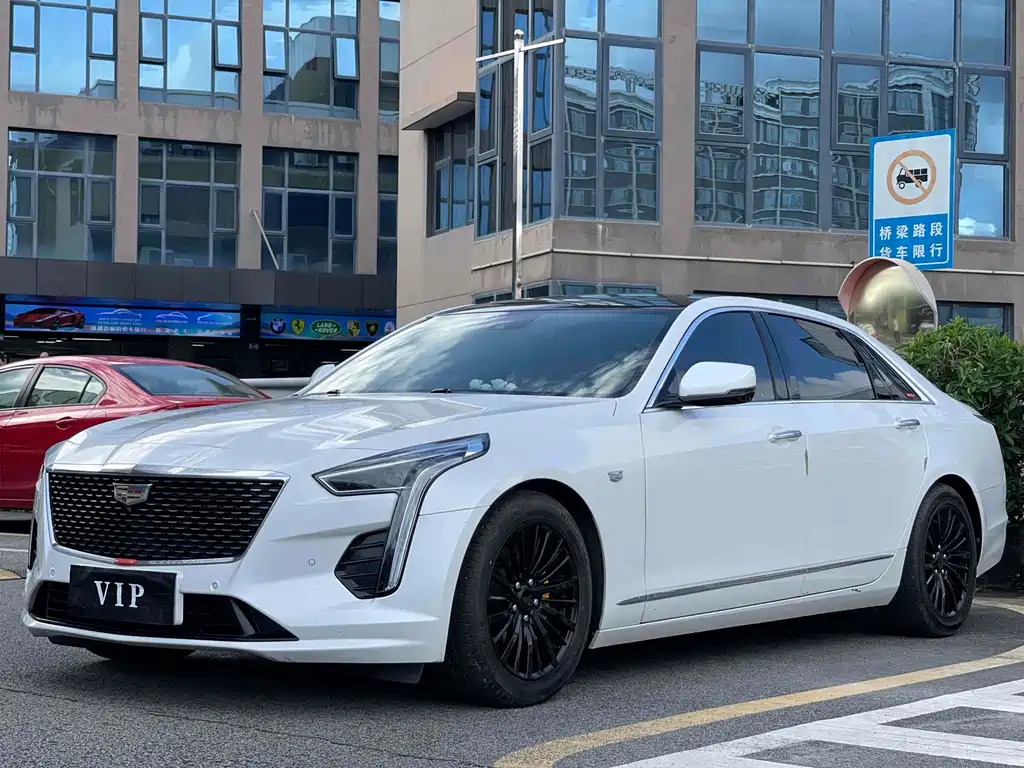 Cadillac CT6 2019 — фото 1