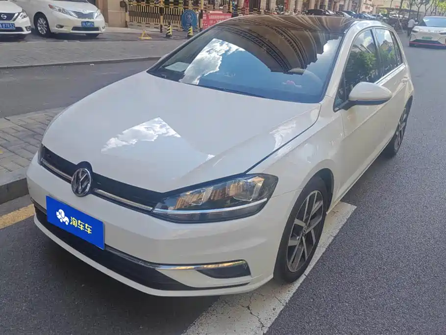 Volkswagen Golf 2020 — фото 1