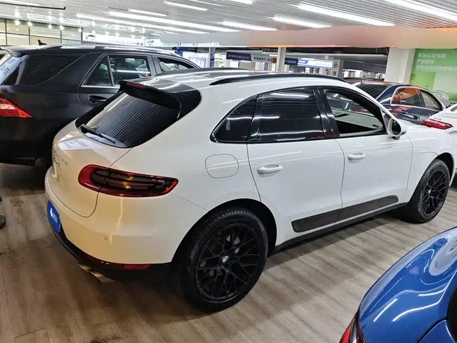 Porsche Macan 2018 — фото 3