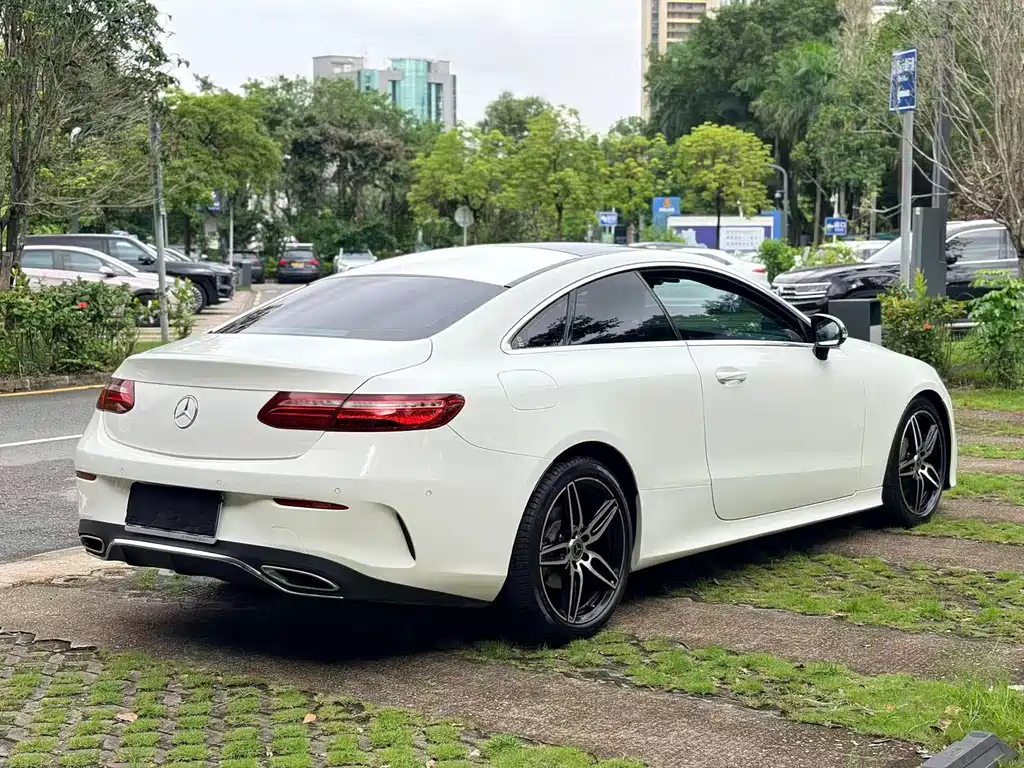 Mercedes-Benz E-Class 2018