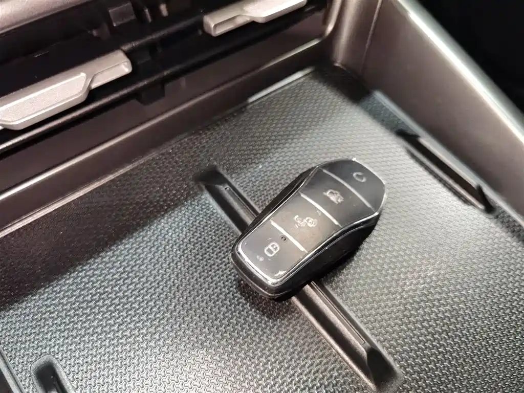 BYD Qin PLUS 2025 — фото 17