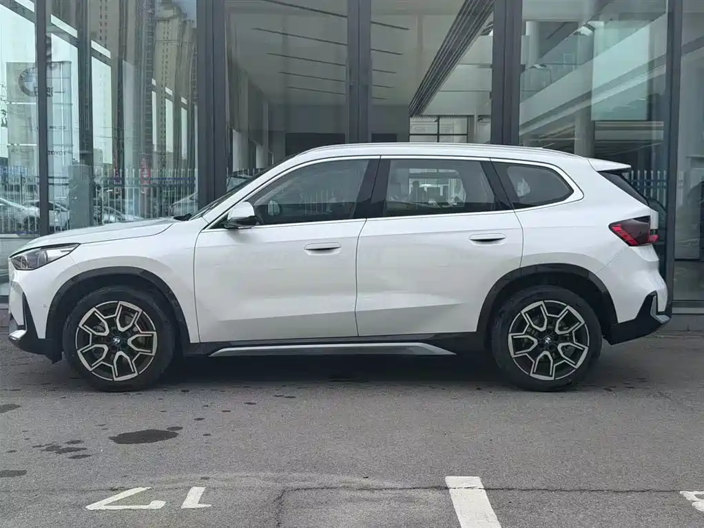 BMW X1 2025