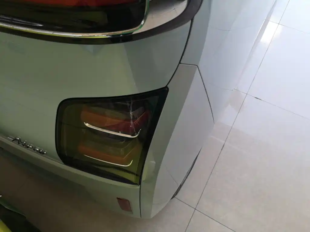 Wuling Air ev 2023 — фото 8
