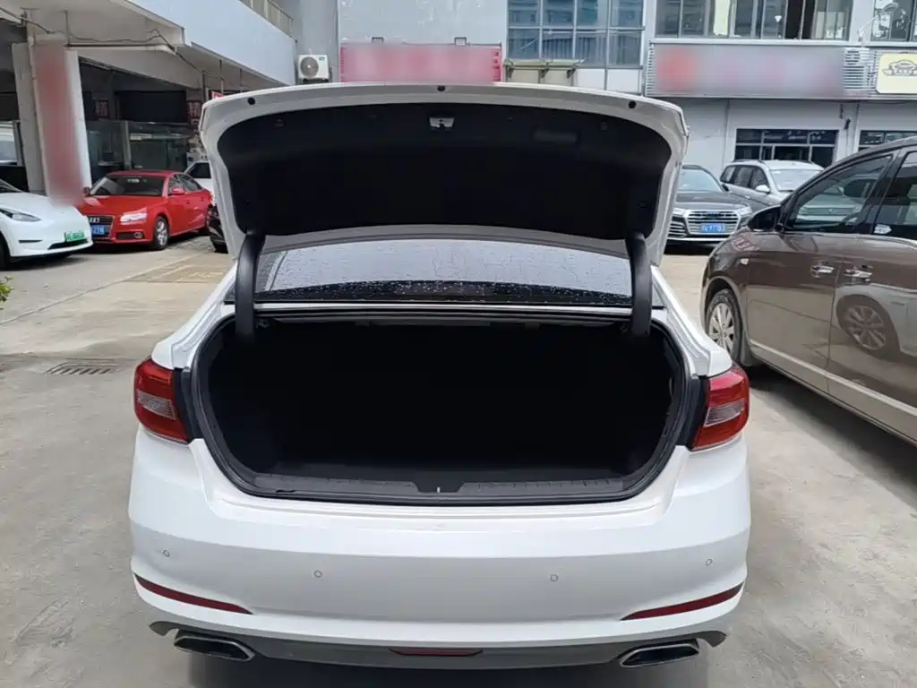 Hyundai Sonata 2017 — фото 19