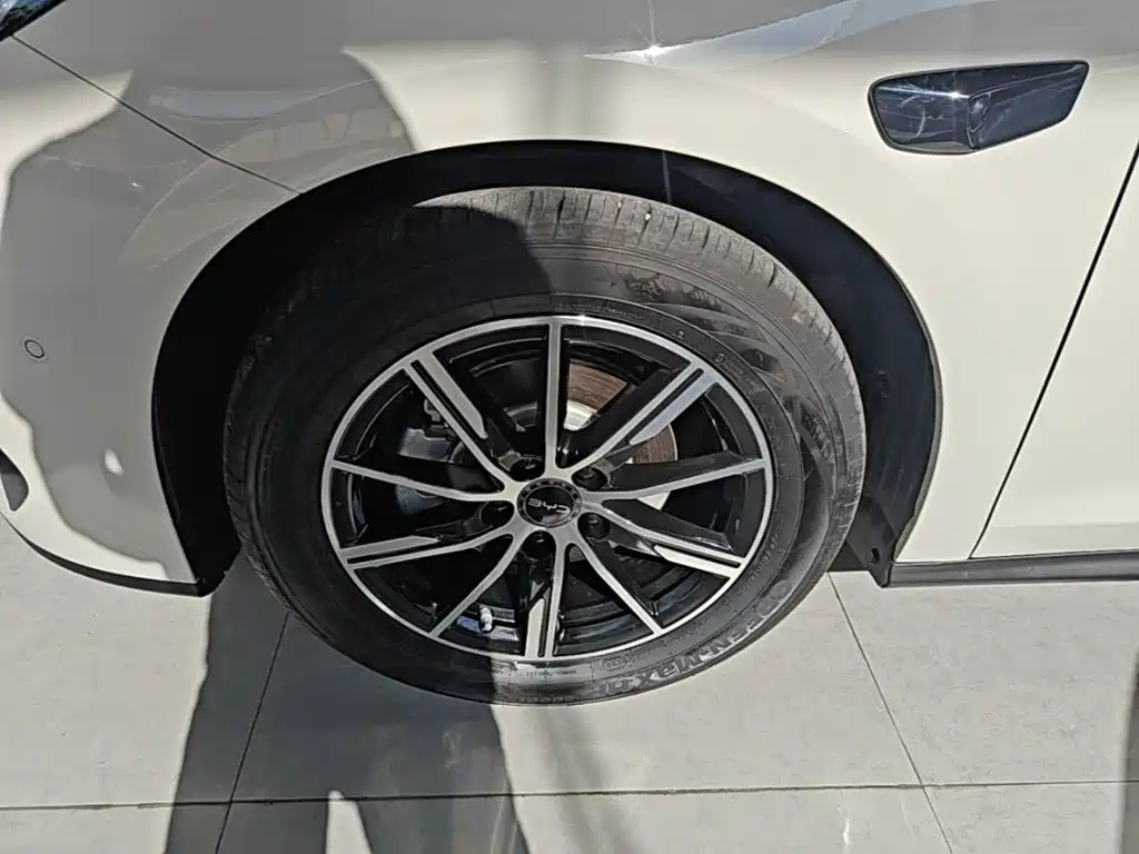 BYD Seal 06 2025 — фото 23