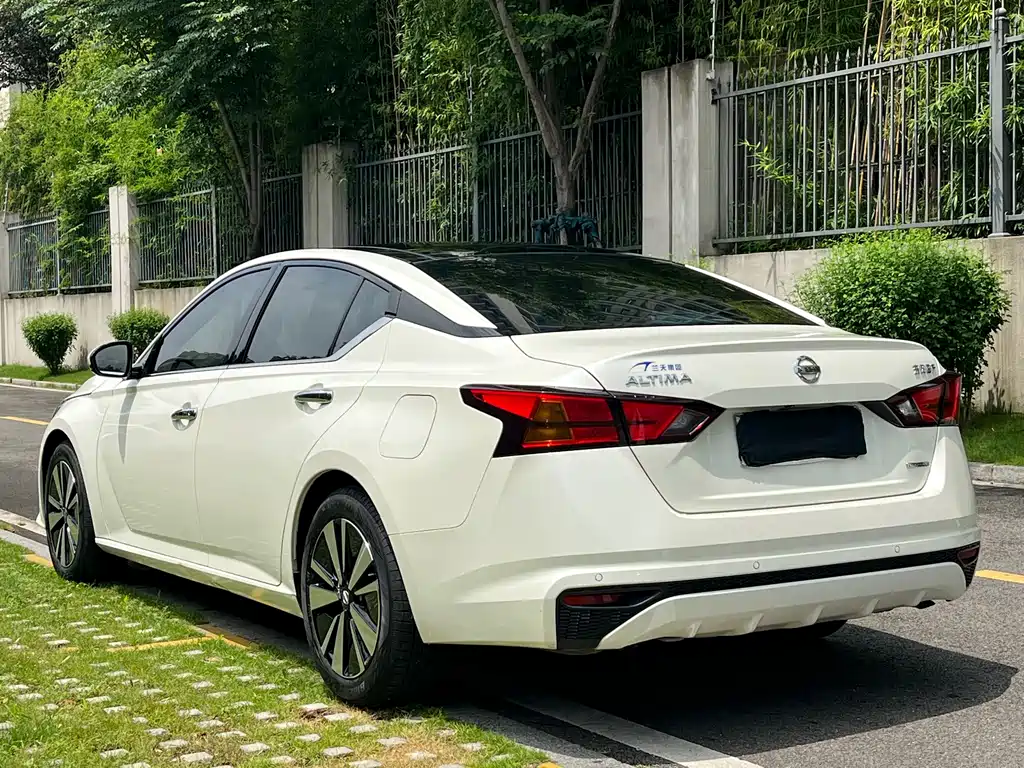 Nissan Teana 2021