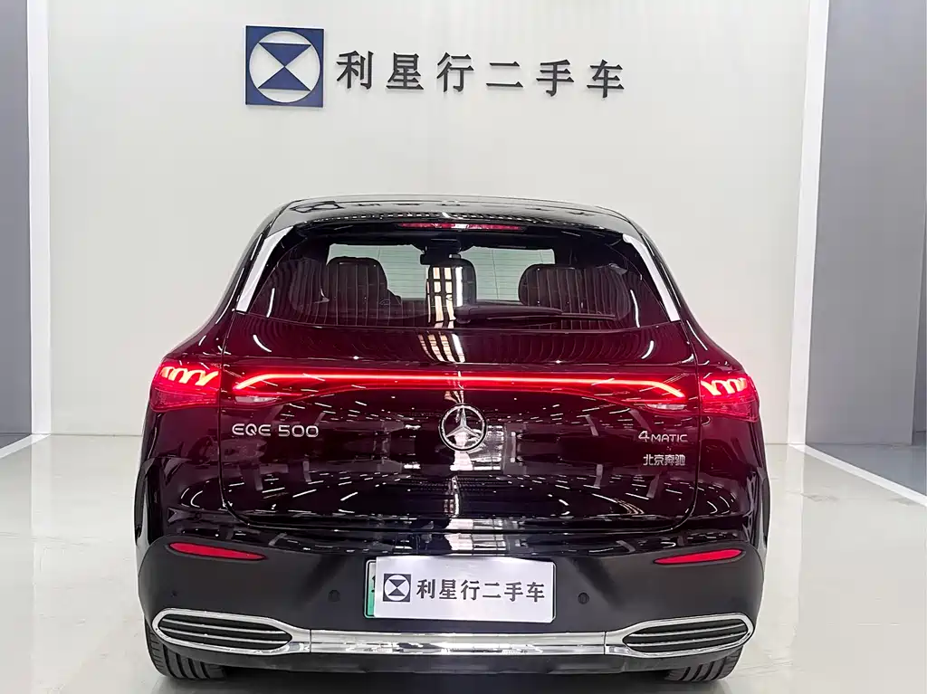 Mercedes-Benz EQE SUV 2025