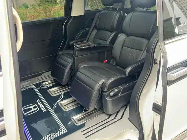 Honda Elysion 2018