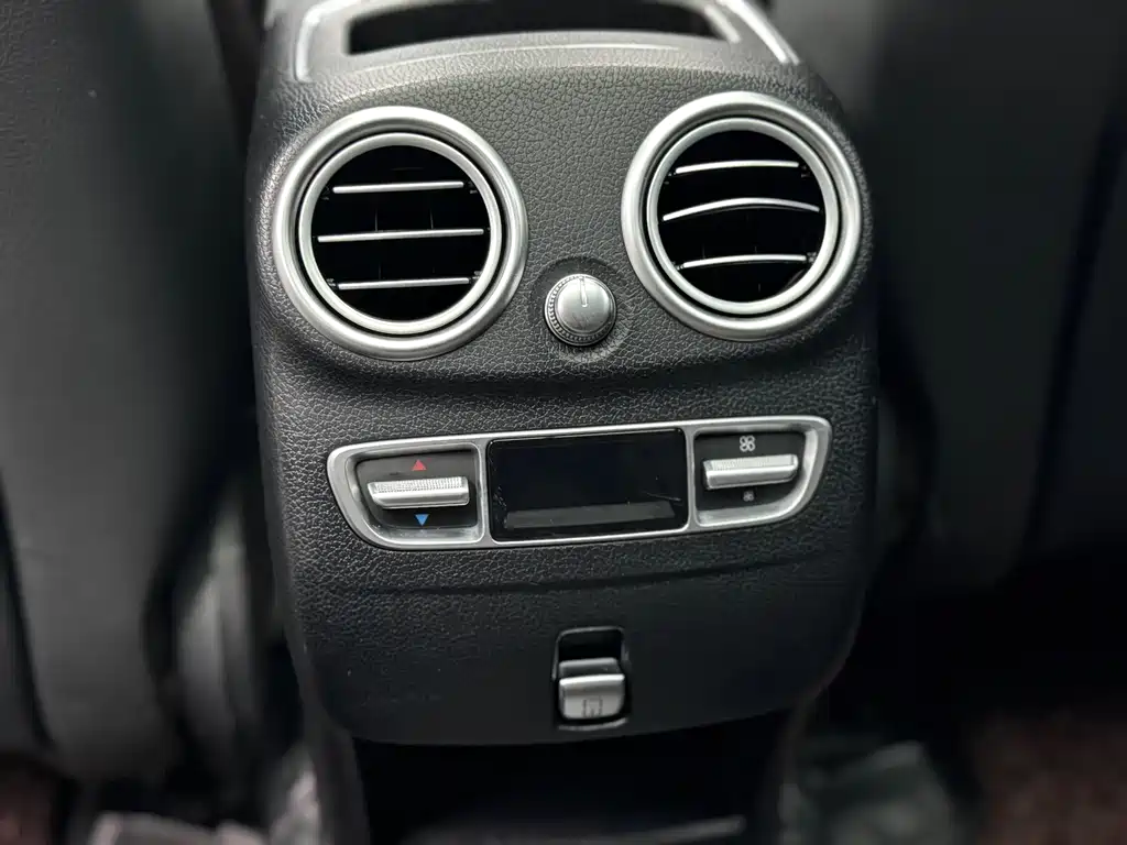 Mercedes-Benz GLC 2021 — фото 16