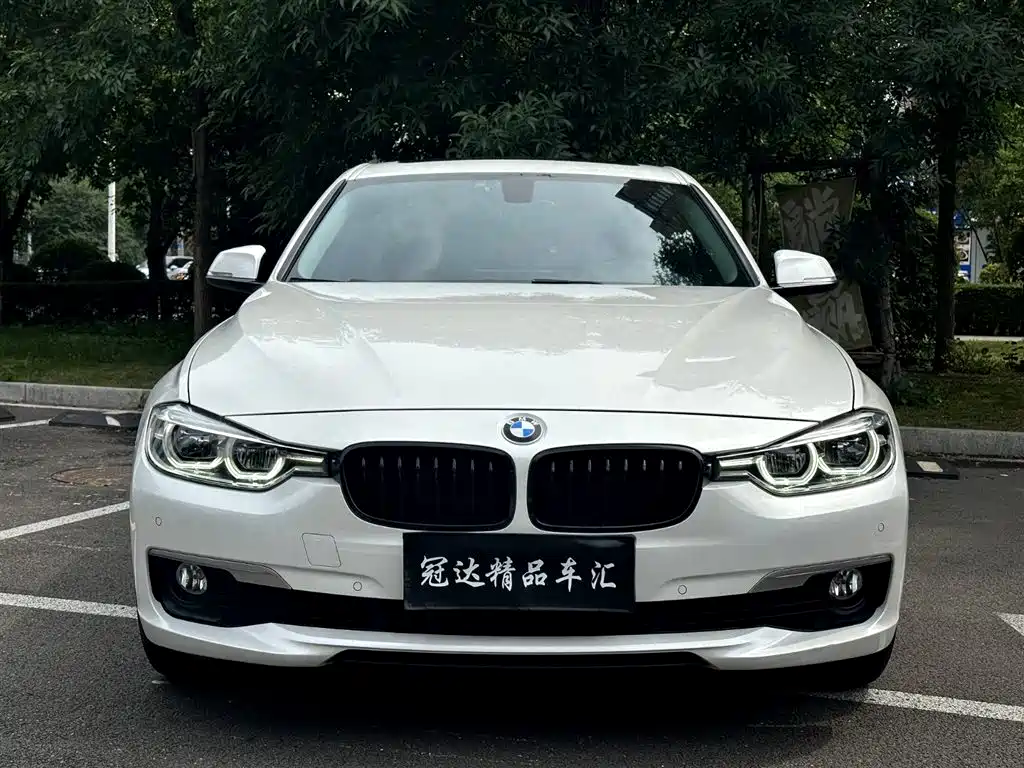 BMW 3 Series 2019 — фото 2