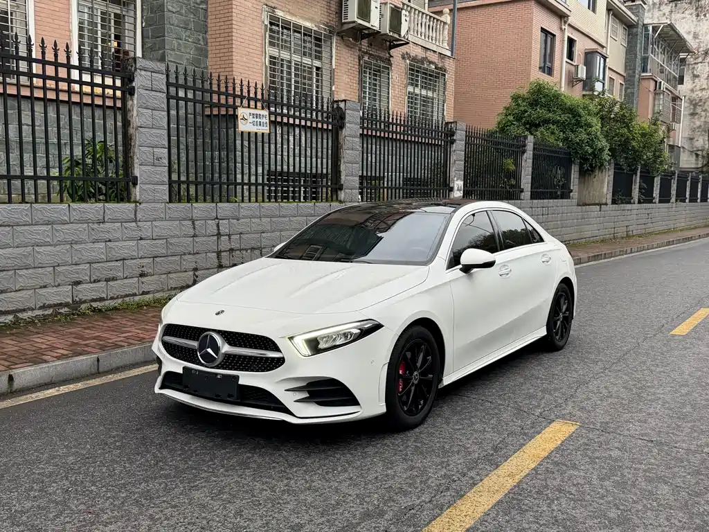 Mercedes-Benz A-Class 2020 — фото 1