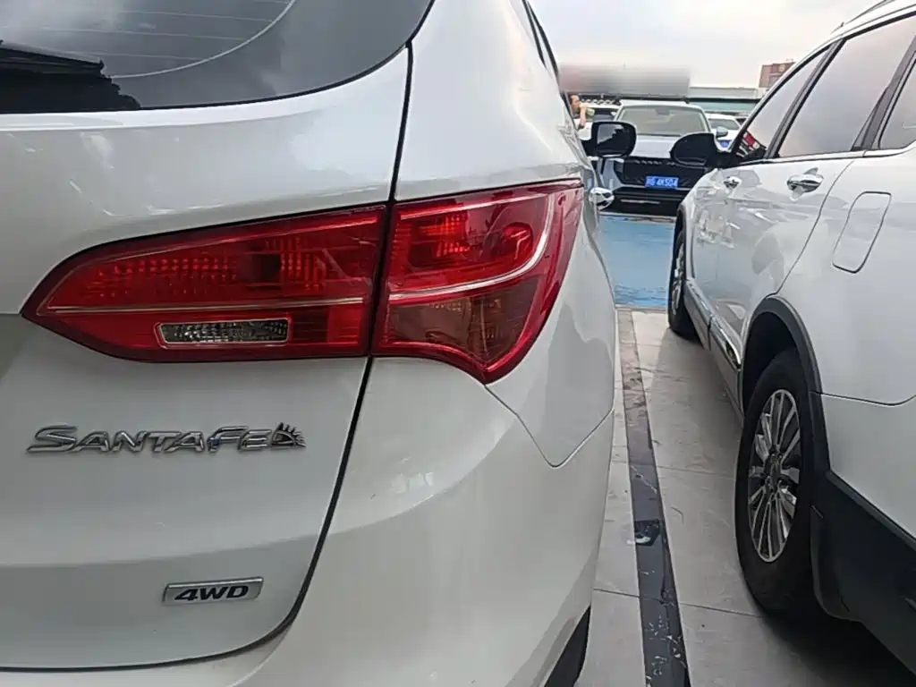 Hyundai Santa Fe 2016 — фото 24