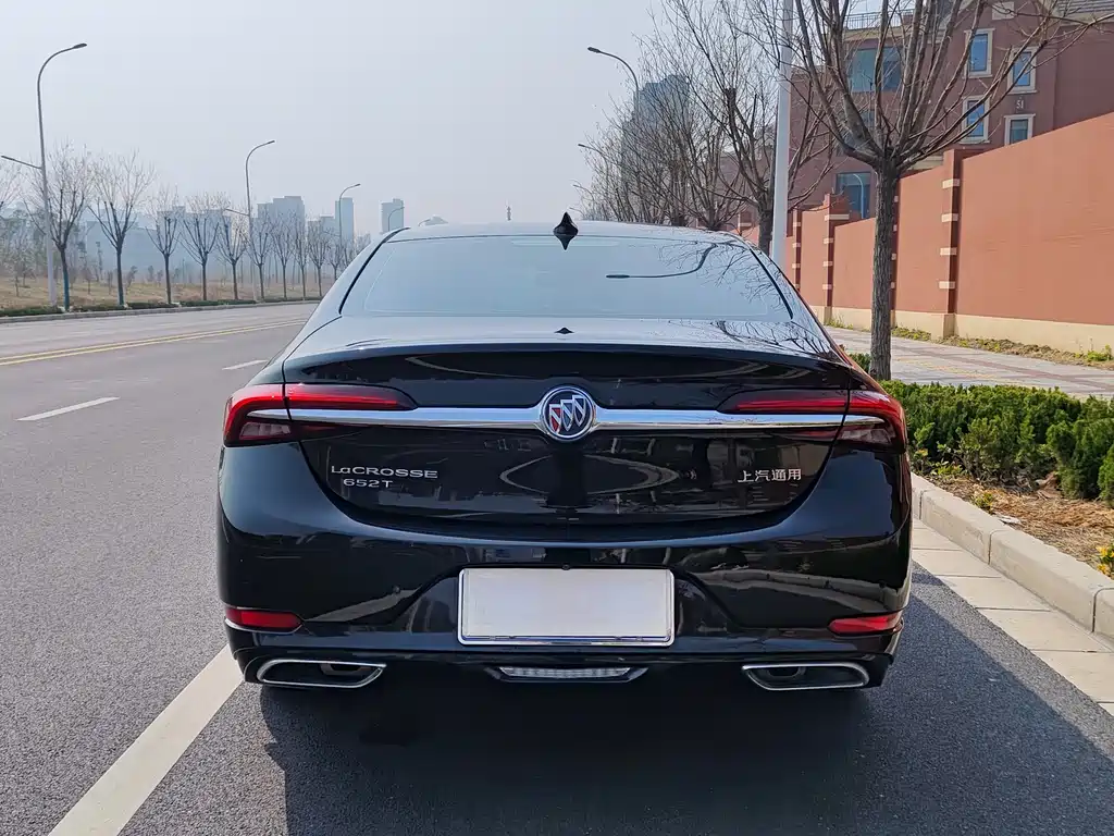 Buick LaCrosse 2020 — фото 32