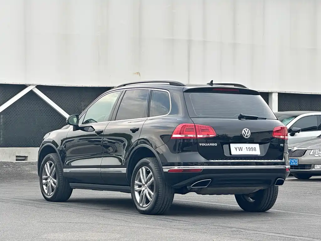 Volkswagen Touareg 2017 — фото 5