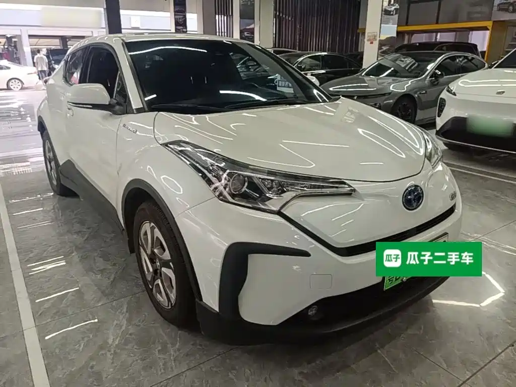 Toyota C-HR EV 2022 — фото 4