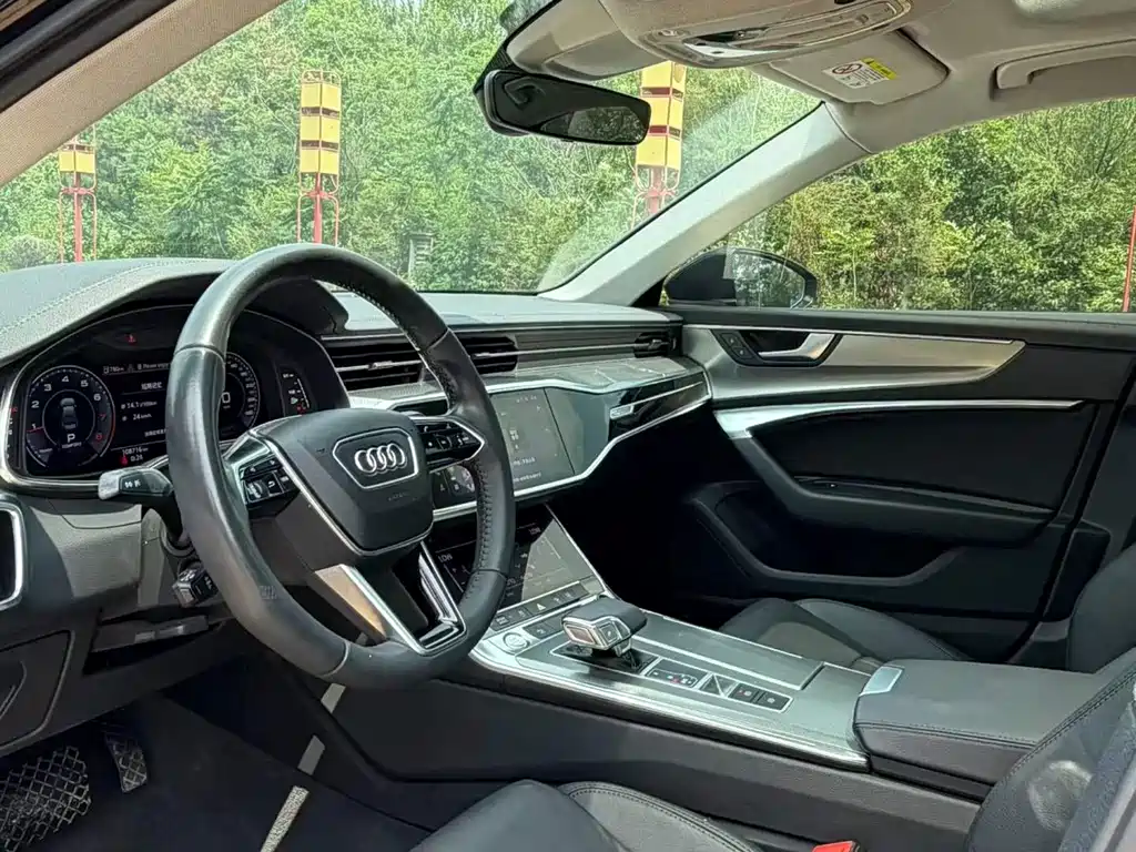 Audi A6L 2020