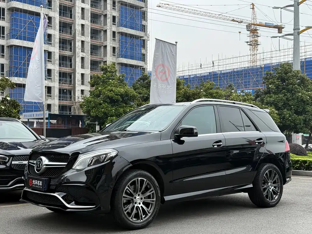 Mercedes-Benz GLE 2017 — фото 1