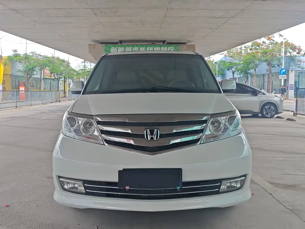 Honda Elysion 2015