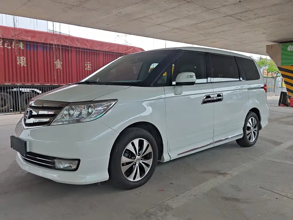 Honda Elysion 2015