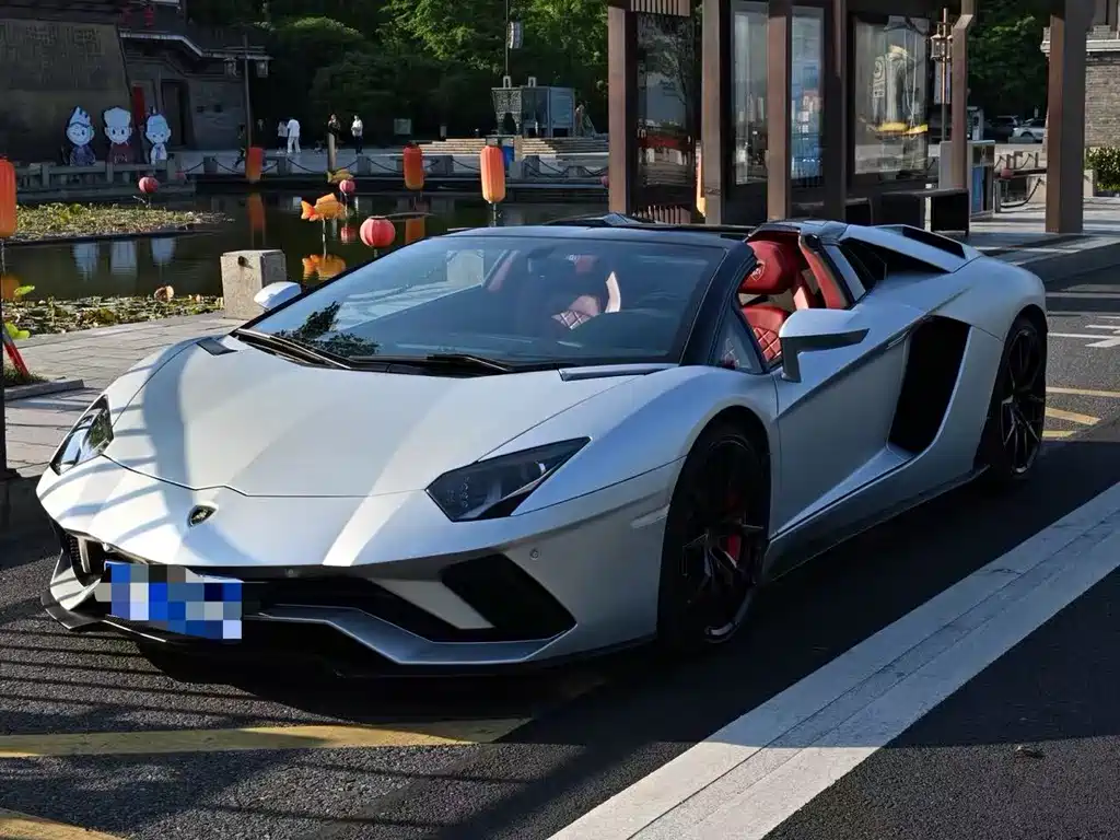Lamborghini Aventador 2018