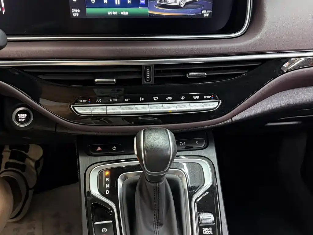 GAC Trumpchi M6 2022 — фото 12