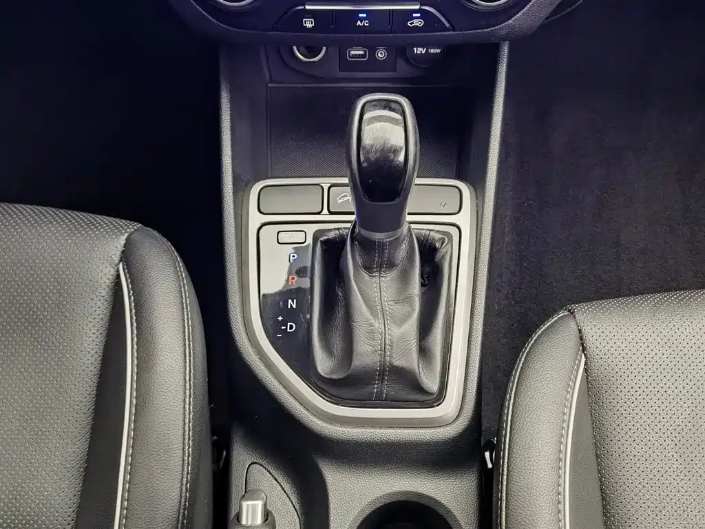 Hyundai ix25 2016 — фото 13