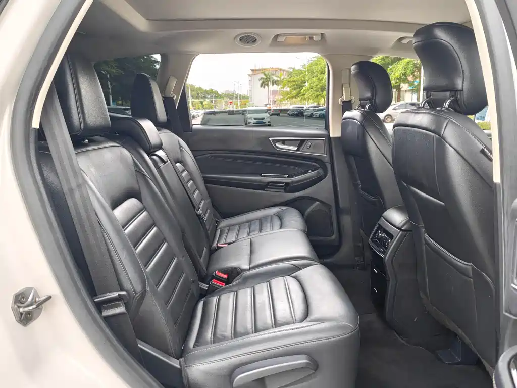 Ford Edge 2016