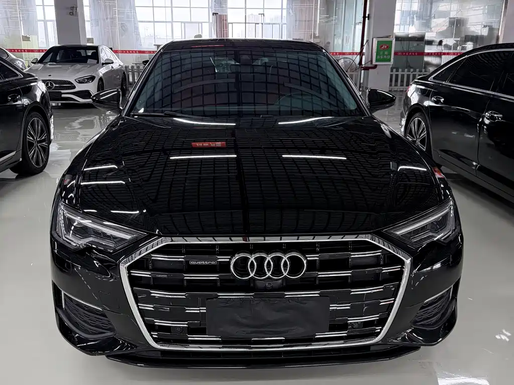 Audi A6L 2022