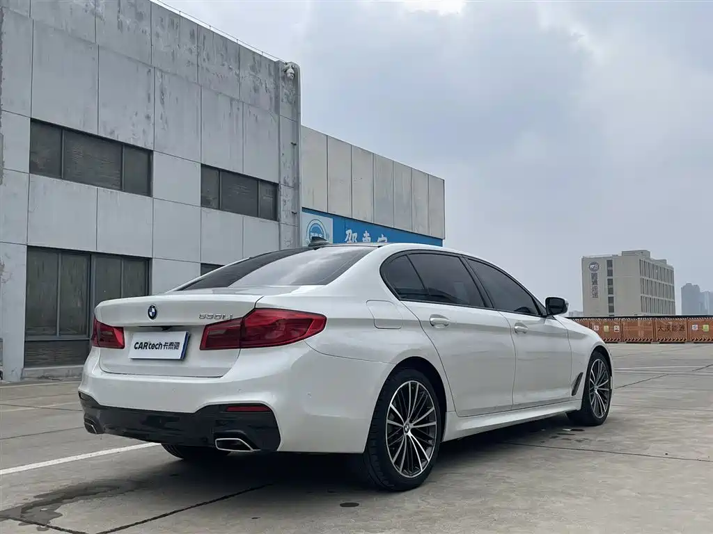 BMW 5 Series 2019