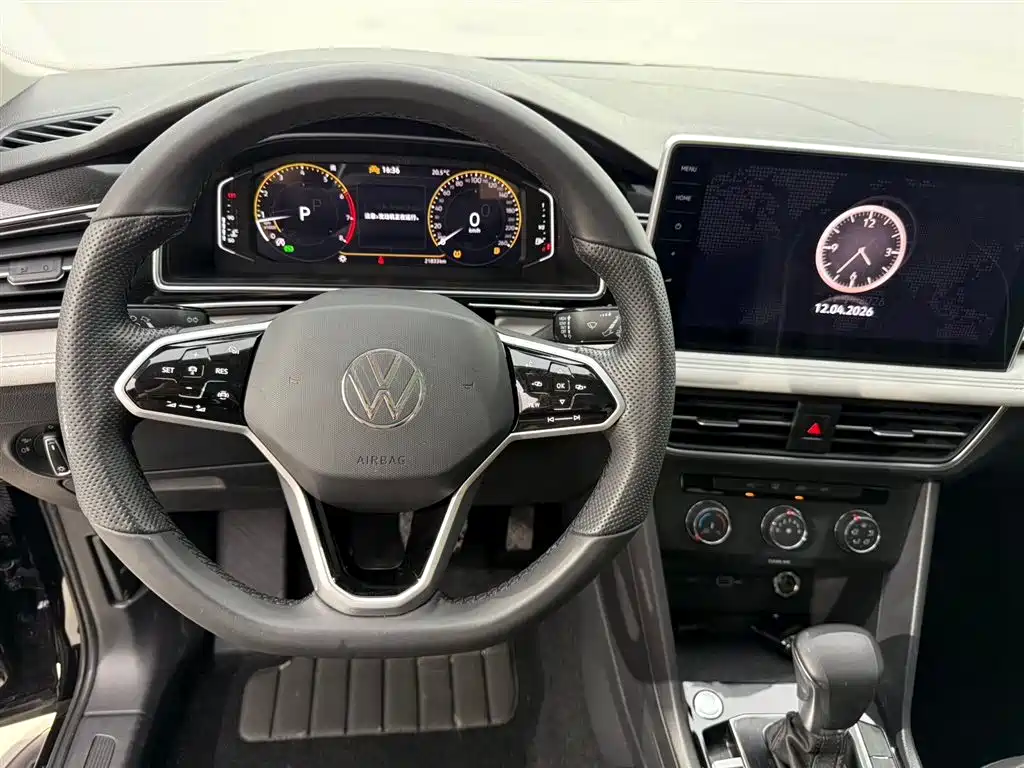 Volkswagen Tiguan L 2023 — фото 13