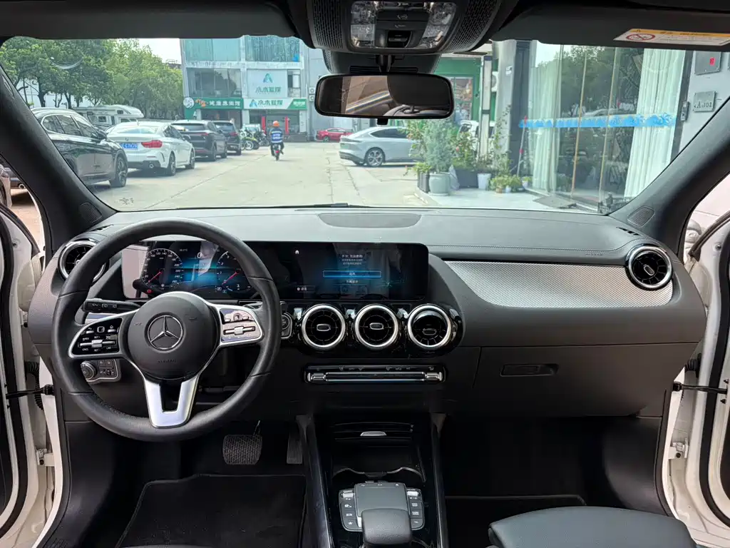 Mercedes-Benz GLA 2022 — фото 10