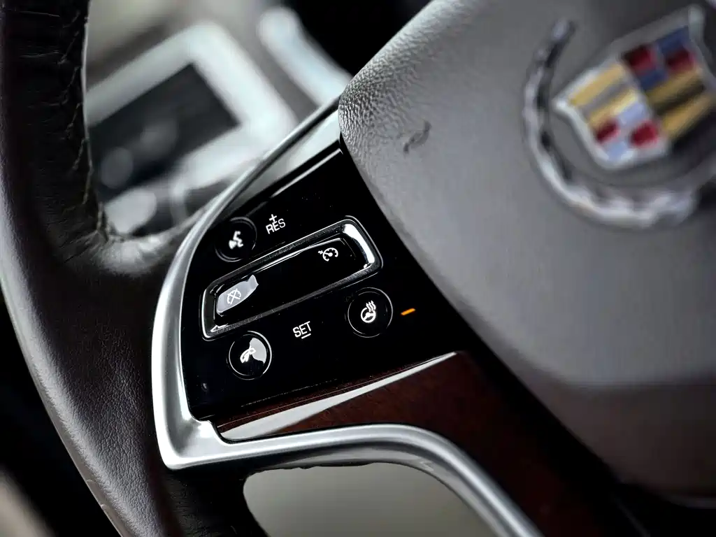 Cadillac SRX 2013 — фото 20