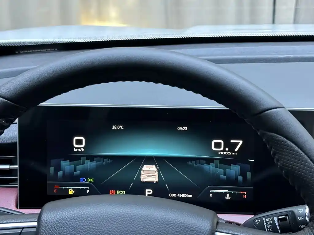 Jetour Jietu X70 PLUS 2023 — фото 10
