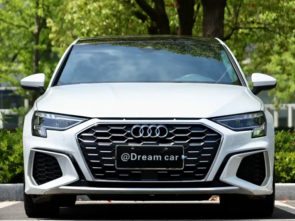 Audi A3 2022 — фото 2